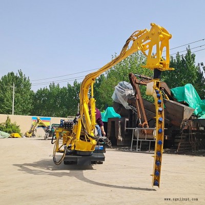 路信橡胶履带修剪机 小型自走式冬青绿篱机 公路杂草割草机厂家